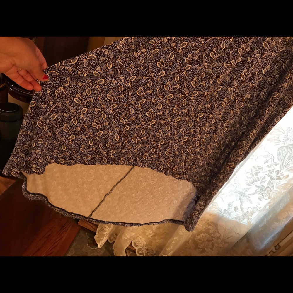 Maxi - Picture 4 of 4